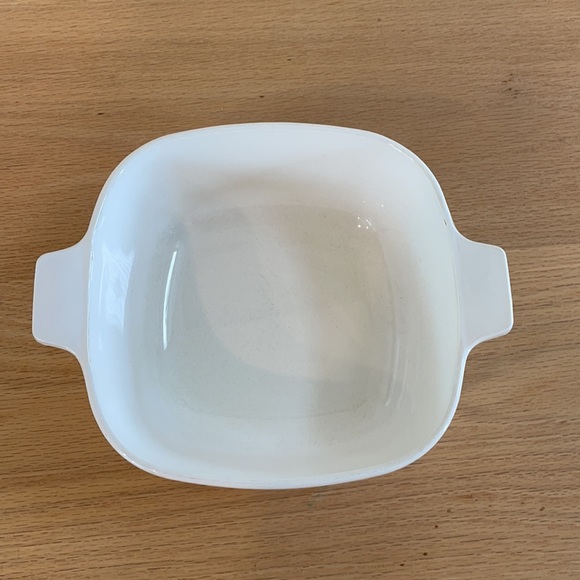 Corningware 1.5 Qt. Casserole - Picture 2 of 3